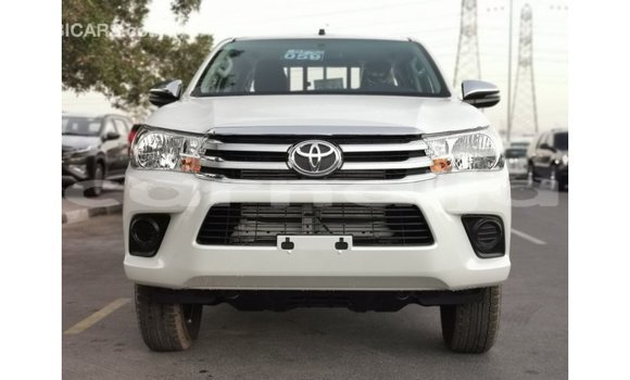 Acheter Import Voiture Toyota Hilux Blanc à Import - Dubai, État d'Abia Acheter Import Voiture Toyota Hilux Blanc à Import - Dubai, État d'Abia
