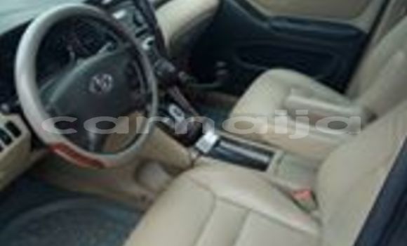 Buy Used Toyota Highlander Silver Car in Lagos in Lagos State Buy Used Toyota Highlander Silver Car in Lagos in Lagos State