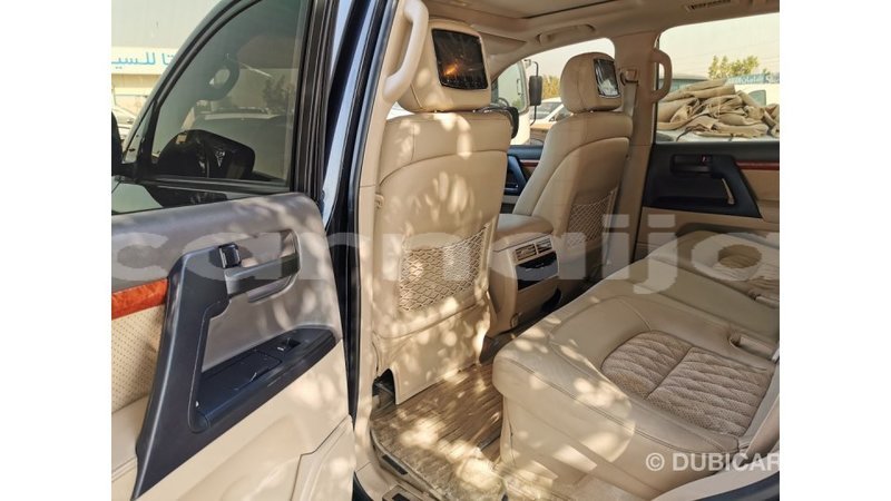 Big with watermark toyota land cruiser abia state import dubai 16257
