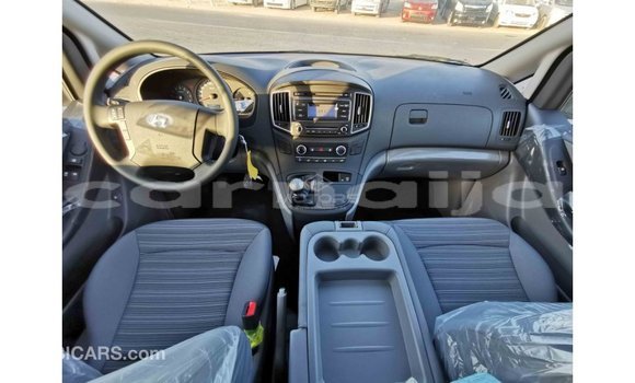 Acheter Import Voiture Hyundai Cargo Blanc à Import - Dubai, État d'Abia Acheter Import Voiture Hyundai Cargo Blanc à Import - Dubai, État d'Abia