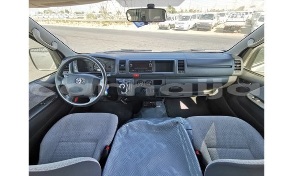 Acheter Import Voiture Toyota Hiace Blanc à Import - Dubai, État d'Abia Acheter Import Voiture Toyota Hiace Blanc à Import - Dubai, État d'Abia