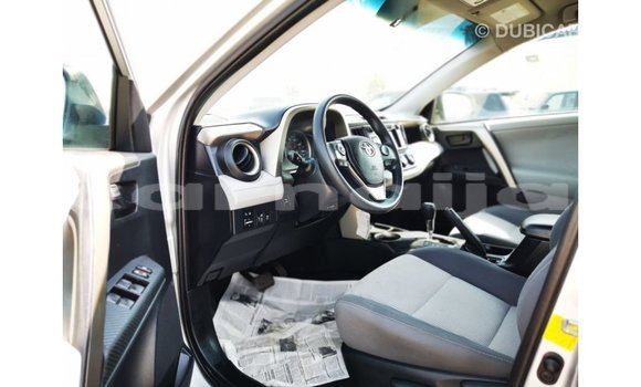 Buy Import Toyota HiAce Other Truck in Import - Dubai in Abia State Buy Import Toyota HiAce Other Truck in Import - Dubai in Abia State