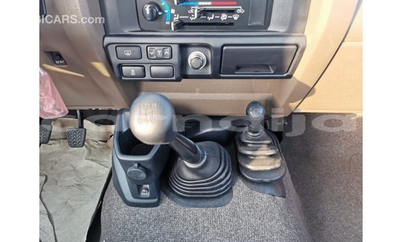 Buy Import Toyota Land Cruiser White Car in Import - Dubai in Abia State Buy Import Toyota Land Cruiser White Car in Import - Dubai in Abia State