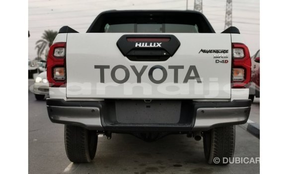 Acheter Import Voiture Toyota Hilux Blanc à Import - Dubai, État d'Abia Acheter Import Voiture Toyota Hilux Blanc à Import - Dubai, État d'Abia