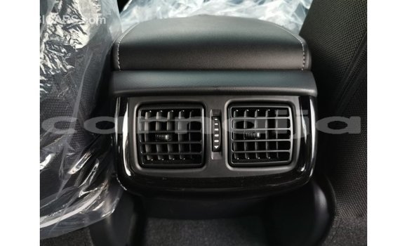 Acheter Import Voiture Toyota Hilux Blanc à Import - Dubai, État d'Abia Acheter Import Voiture Toyota Hilux Blanc à Import - Dubai, État d'Abia