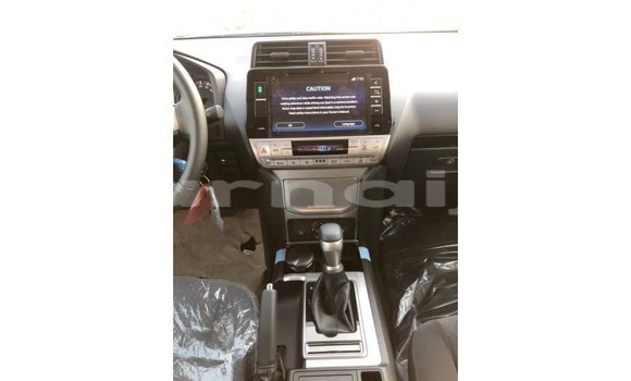 Acheter Import Voiture Toyota Prado Blanc à Import - Dubai, État d'Abia Acheter Import Voiture Toyota Prado Blanc à Import - Dubai, État d'Abia
