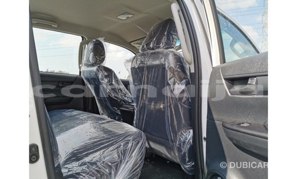 Buy Import Toyota Hilux White Car in Import - Dubai in Abia State Buy Import Toyota Hilux White Car in Import - Dubai in Abia State