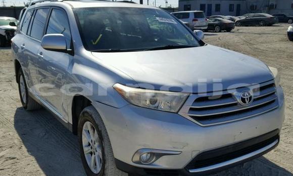 Acheter Occasion Voiture Toyota Highlander Gris à Lagos, État de Lagos Acheter Occasion Voiture Toyota Highlander Gris à Lagos, État de Lagos