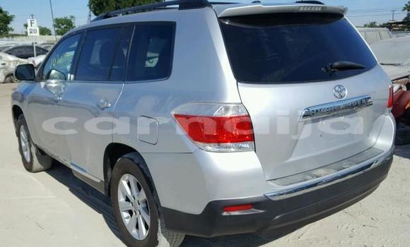 Acheter Occasion Voiture Toyota Highlander Gris à Lagos, État de Lagos Acheter Occasion Voiture Toyota Highlander Gris à Lagos, État de Lagos