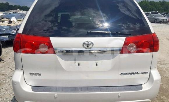 Acheter Occasion Voiture Toyota Sienna Blanc à Lagos, État de Lagos Acheter Occasion Voiture Toyota Sienna Blanc à Lagos, État de Lagos