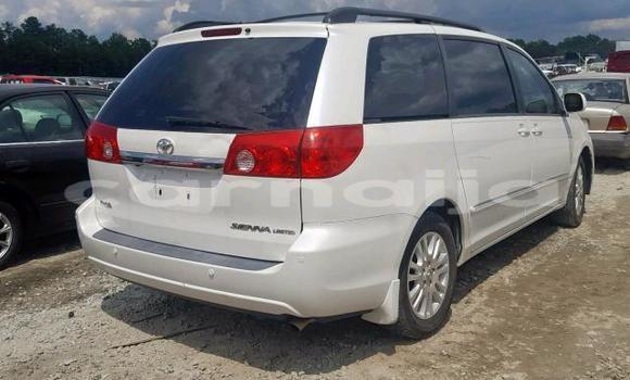 Acheter Occasion Voiture Toyota Sienna Blanc à Lagos, État de Lagos Acheter Occasion Voiture Toyota Sienna Blanc à Lagos, État de Lagos