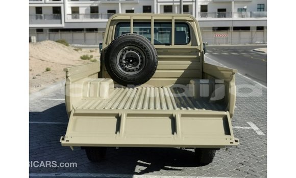 Buy Import Toyota Land Cruiser Beige Car in Import - Dubai in Abia State Buy Import Toyota Land Cruiser Beige Car in Import - Dubai in Abia State