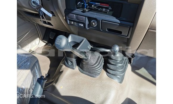 Buy Import Toyota Land Cruiser Beige Car in Import - Dubai in Abia State Buy Import Toyota Land Cruiser Beige Car in Import - Dubai in Abia State