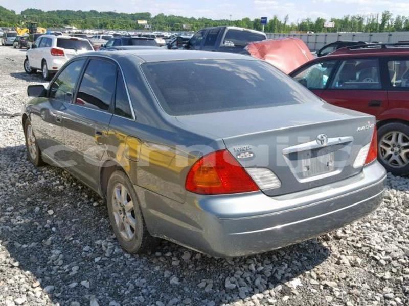 Big with watermark 2002 toyota avalon xl..3