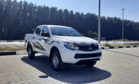 Buy Import Mitsubishi L200 White Car in Import - Dubai in Abia State