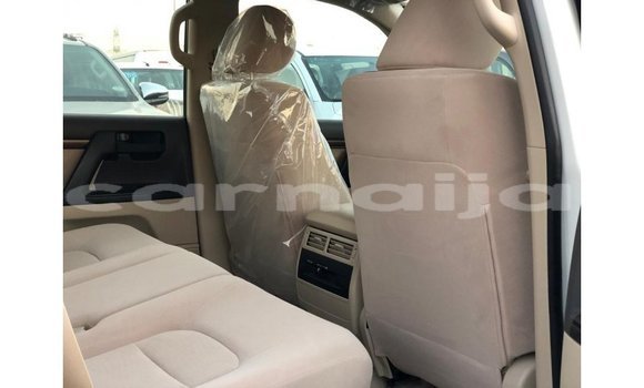 Buy Import Toyota Land Cruiser White Car in Import - Dubai in Abia State Buy Import Toyota Land Cruiser White Car in Import - Dubai in Abia State