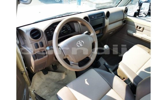 Buy Import Toyota Land Cruiser Beige Car in Import - Dubai in Abia State Buy Import Toyota Land Cruiser Beige Car in Import - Dubai in Abia State