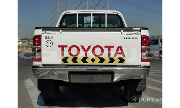 Acheter Import Voiture Toyota Hilux Blanc à Import - Dubai, État d'Abia Acheter Import Voiture Toyota Hilux Blanc à Import - Dubai, État d'Abia