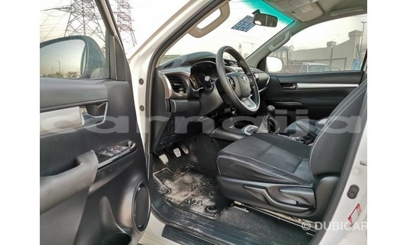 Buy Import Toyota Hilux White Car in Import - Dubai in Abia State Buy Import Toyota Hilux White Car in Import - Dubai in Abia State