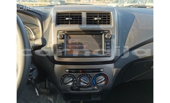 Buy Import Toyota HiAce Other Truck in Import - Dubai in Abia State Buy Import Toyota HiAce Other Truck in Import - Dubai in Abia State