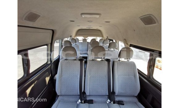 Acheter Import Voiture Toyota Hiace Blanc à Import - Dubai, État d'Abia Acheter Import Voiture Toyota Hiace Blanc à Import - Dubai, État d'Abia