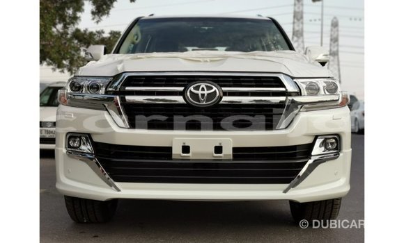 Acheter Import Voiture Toyota Land Cruiser Blanc à Import - Dubai, État d'Abia Acheter Import Voiture Toyota Land Cruiser Blanc à Import - Dubai, État d'Abia