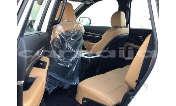 Buy Import Kia Carens White Car in Import - Dubai in Abia State Buy Import Kia Carens White Car in Import - Dubai in Abia State