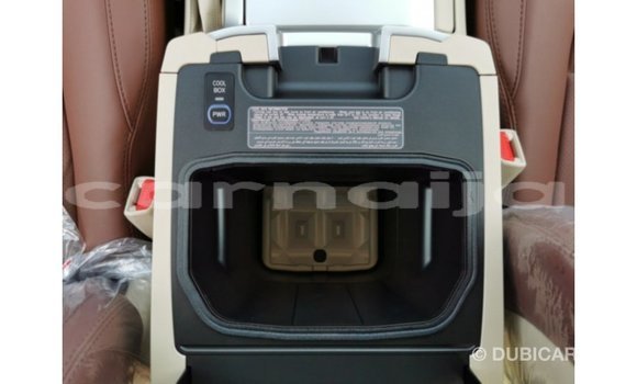 Buy Import Toyota Land Cruiser White Car in Import - Dubai in Abia State Buy Import Toyota Land Cruiser White Car in Import - Dubai in Abia State