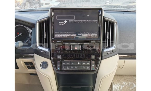 Acheter Import Voiture Toyota Land Cruiser Blanc à Import - Dubai, État d'Abia Acheter Import Voiture Toyota Land Cruiser Blanc à Import - Dubai, État d'Abia