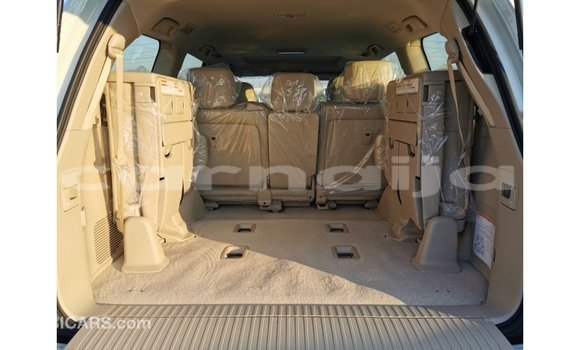 Acheter Import Voiture Toyota Land Cruiser Blanc à Import - Dubai, État d'Abia Acheter Import Voiture Toyota Land Cruiser Blanc à Import - Dubai, État d'Abia