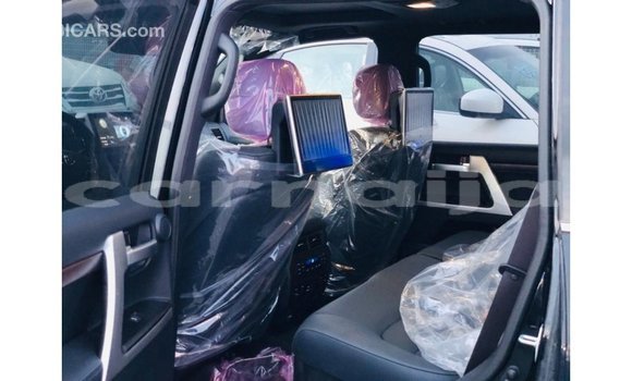 Acheter Import Utilitaire Toyota DA Noir à Import - Dubai, État d'Abia Acheter Import Utilitaire Toyota DA Noir à Import - Dubai, État d'Abia