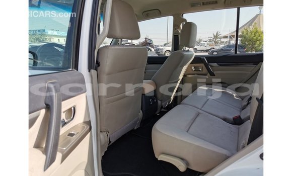 Acheter Import Voiture Mitsubishi Pajero Blanc à Import - Dubai, État d'Abia Acheter Import Voiture Mitsubishi Pajero Blanc à Import - Dubai, État d'Abia