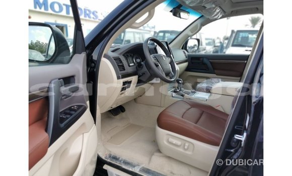 Acheter Import Voiture Toyota Land Cruiser Noir à Import - Dubai, État d'Abia Acheter Import Voiture Toyota Land Cruiser Noir à Import - Dubai, État d'Abia