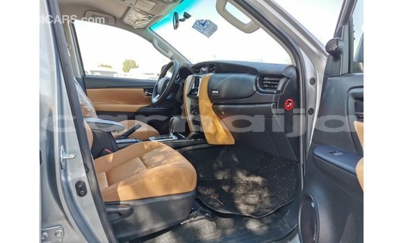 Acheter Import Voiture Toyota Fortuner Autre à Import - Dubai, État d'Abia Acheter Import Voiture Toyota Fortuner Autre à Import - Dubai, État d'Abia