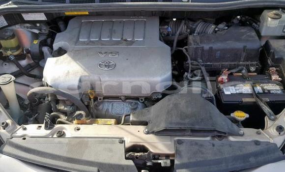 Buy Used Toyota Sienna Beige Car in Lagos in Lagos State Buy Used Toyota Sienna Beige Car in Lagos in Lagos State