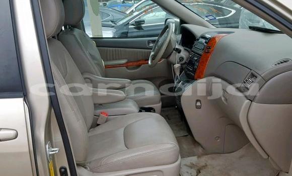 Buy Used Toyota Sienna Beige Car in Lagos in Lagos State Buy Used Toyota Sienna Beige Car in Lagos in Lagos State