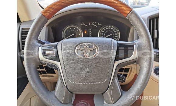 Buy Import Toyota Land Cruiser White Car in Import - Dubai in Abia State Buy Import Toyota Land Cruiser White Car in Import - Dubai in Abia State