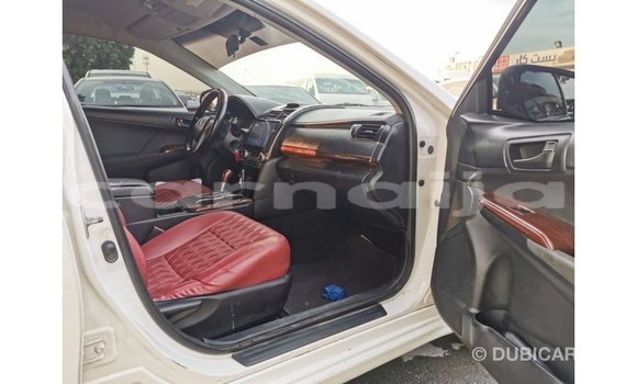 Buy Import Toyota Camry White Car in Import - Dubai in Abia State Buy Import Toyota Camry White Car in Import - Dubai in Abia State