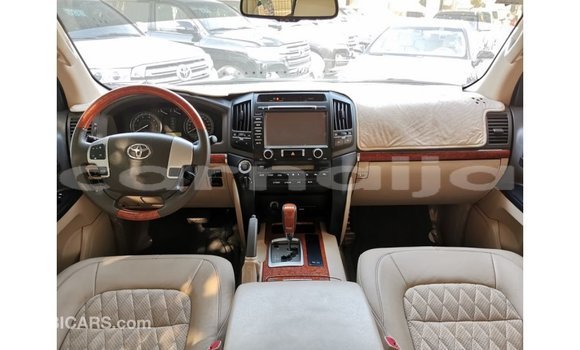 Acheter Import Voiture Toyota Land Cruiser Noir à Import - Dubai, État d'Abia Acheter Import Voiture Toyota Land Cruiser Noir à Import - Dubai, État d'Abia