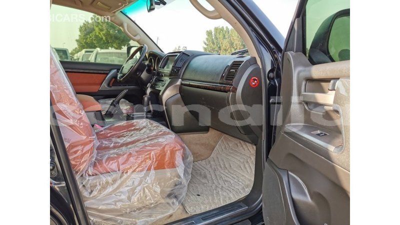 Big with watermark toyota land cruiser abia state import dubai 16513