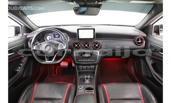 Buy Import Mercedes-Benz 190 White Car in Import - Dubai in Abia State Buy Import Mercedes-Benz 190 White Car in Import - Dubai in Abia State