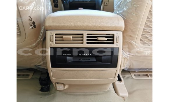 Buy Import Toyota Land Cruiser White Car in Import - Dubai in Abia State Buy Import Toyota Land Cruiser White Car in Import - Dubai in Abia State
