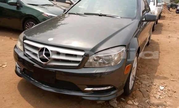 Acheter Occasion Voiture Mercedes-Benz C–Class Noir à Abuja, État de Lagos Acheter Occasion Voiture Mercedes-Benz C–Class Noir à Abuja, État de Lagos