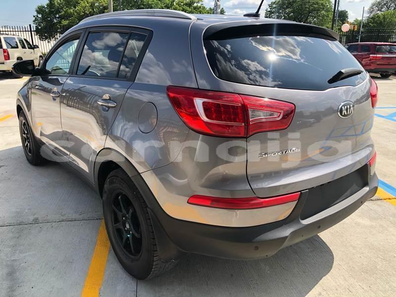 Big with watermark 2013 kia sportage..9