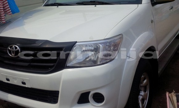 Acheter Import Voiture Toyota Hilux Blanc à Lagos, État de Lagos Acheter Import Voiture Toyota Hilux Blanc à Lagos, État de Lagos