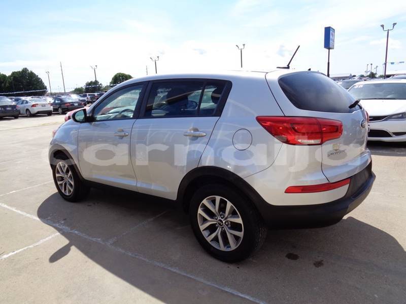 Big with watermark 2014 kia sportage..8