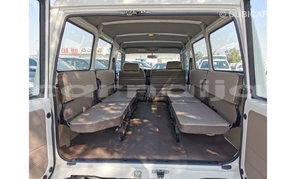 Buy Import Toyota Land Cruiser White Car in Import - Dubai in Abia State Buy Import Toyota Land Cruiser White Car in Import - Dubai in Abia State