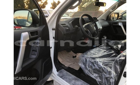 Acheter Import Voiture Toyota Prado Blanc à Import - Dubai, État d'Abia Acheter Import Voiture Toyota Prado Blanc à Import - Dubai, État d'Abia