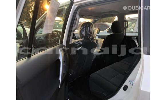 Acheter Import Voiture Toyota Prado Blanc à Import - Dubai, État d'Abia Acheter Import Voiture Toyota Prado Blanc à Import - Dubai, État d'Abia