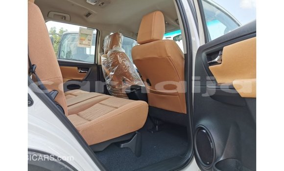 Buy Import Toyota Fortuner White Car in Import - Dubai in Abia State Buy Import Toyota Fortuner White Car in Import - Dubai in Abia State